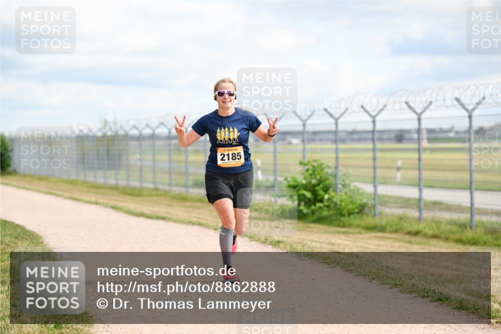 14.09.2025 - Airport Race Dr. Thomas Lammeyer http://msf.ph/oto/8862888 14.09.2025 12:02:09 Laufen 2185 meine-sportfotos.de