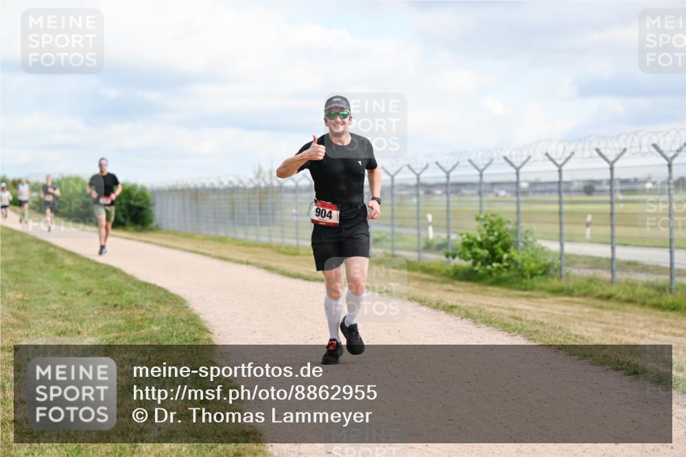 14.09.2025 - Airport Race Dr. Thomas Lammeyer http://msf.ph/oto/8862955 14.09.2025 12:02:24 Laufen 904 meine-sportfotos.de