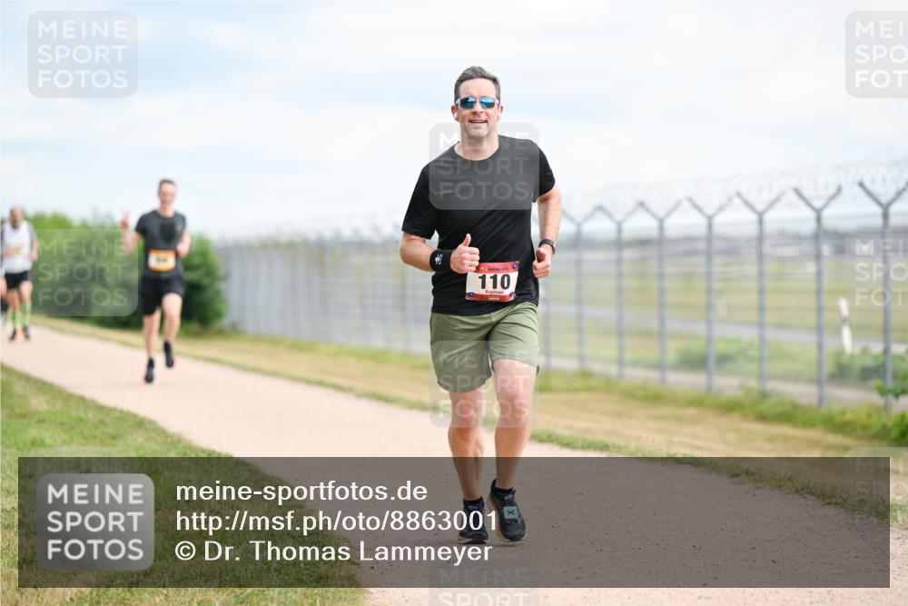 14.09.2025 - Airport Race Dr. Thomas Lammeyer http://msf.ph/oto/8863001 14.09.2025 12:02:29 Laufen 110 meine-sportfotos.de
