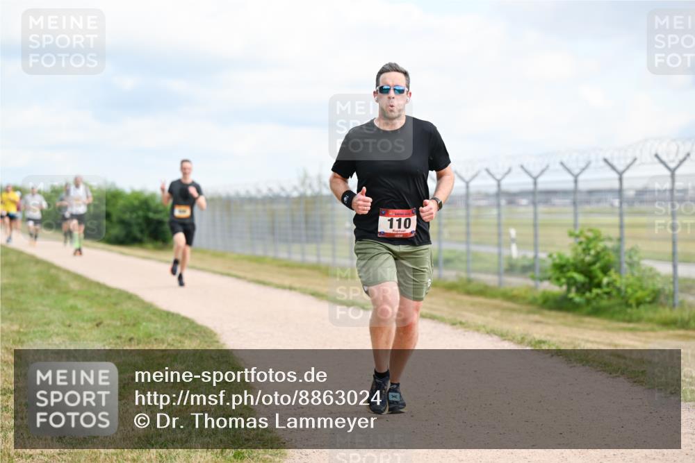 14.09.2025 - Airport Race Dr. Thomas Lammeyer http://msf.ph/oto/8863024 14.09.2025 12:02:30 Laufen 110 meine-sportfotos.de