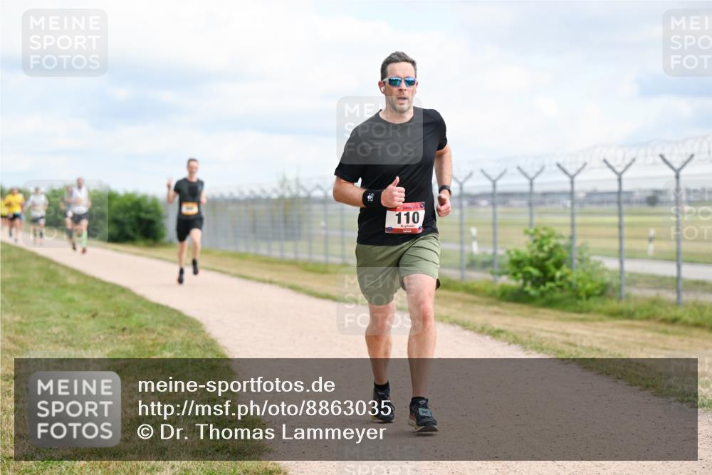 14.09.2025 - Airport Race Dr. Thomas Lammeyer http://msf.ph/oto/8863035 14.09.2025 12:02:31 Laufen 110 meine-sportfotos.de