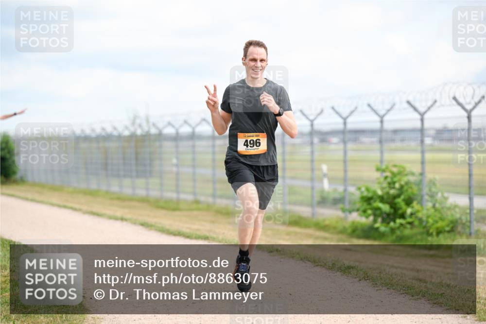 14.09.2025 - Airport Race Dr. Thomas Lammeyer http://msf.ph/oto/8863075 14.09.2025 12:02:34 Laufen 496 meine-sportfotos.de