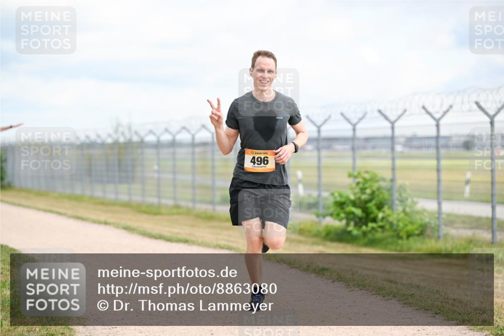 14.09.2025 - Airport Race Dr. Thomas Lammeyer http://msf.ph/oto/8863080 14.09.2025 12:02:34 Laufen 496 meine-sportfotos.de