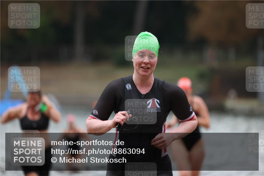 14.09.2025 - Stadtparktriathlon Michael Strokosch http://msf.ph/oto/8863094 14.09.2025 10:14:09 Schwimmen 627, 647, 700, 714 meine-sportfotos.de
