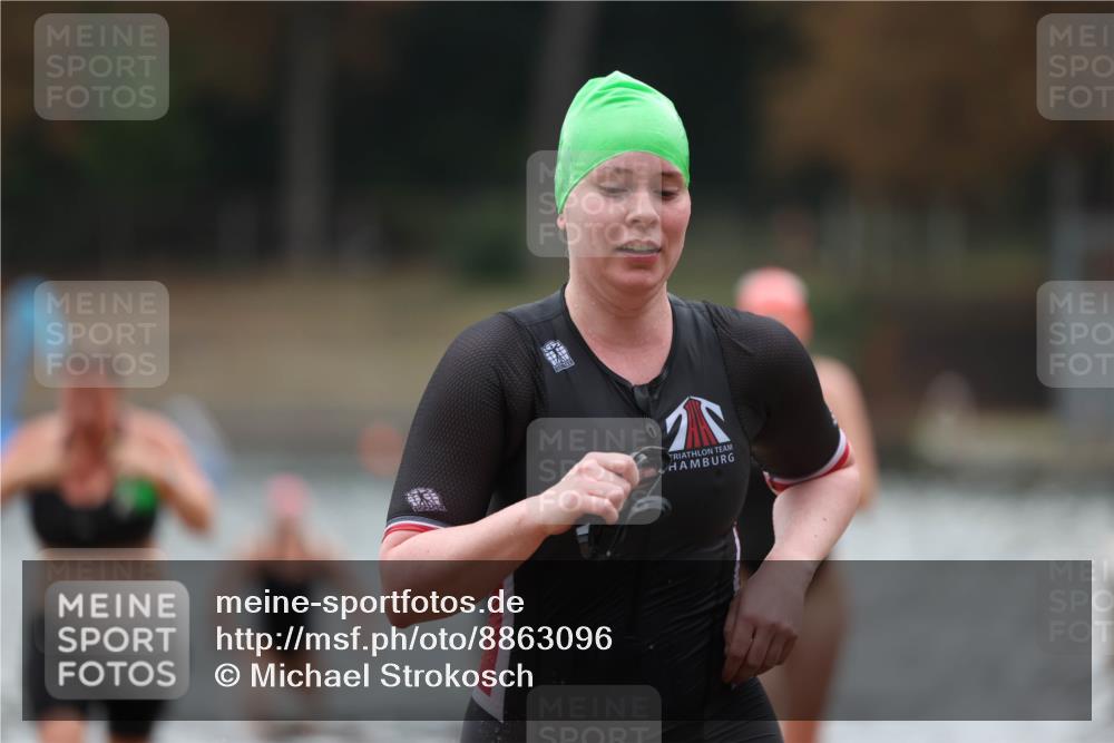 14.09.2025 - Stadtparktriathlon Michael Strokosch http://msf.ph/oto/8863096 14.09.2025 10:14:10 Schwimmen 627, 647, 683, 700, 714 meine-sportfotos.de