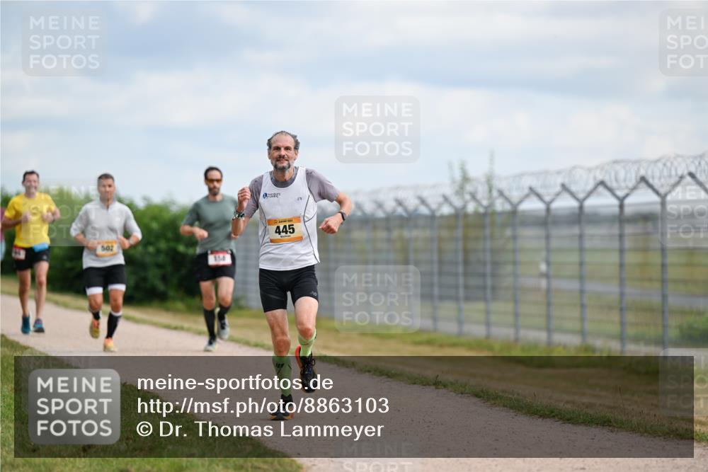 14.09.2025 - Airport Race Dr. Thomas Lammeyer http://msf.ph/oto/8863103 14.09.2025 12:02:36 Laufen 502, 154, 445 meine-sportfotos.de
