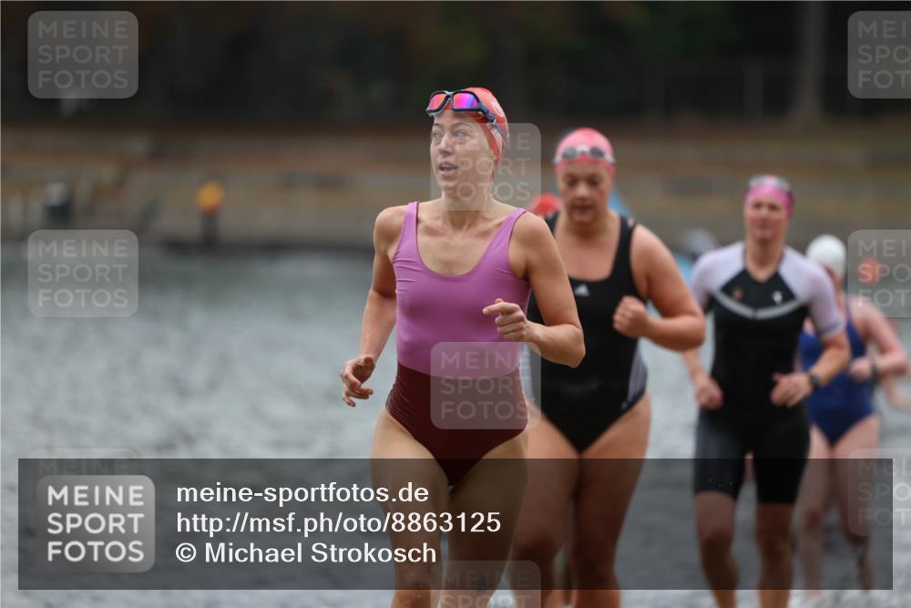 14.09.2025 - Stadtparktriathlon Michael Strokosch http://msf.ph/oto/8863125 14.09.2025 10:14:20 Schwimmen 647, 650, 683, 698, 704, 720 meine-sportfotos.de