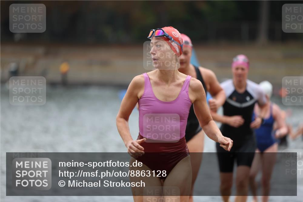 14.09.2025 - Stadtparktriathlon Michael Strokosch http://msf.ph/oto/8863128 14.09.2025 10:14:21 Schwimmen 647, 650, 683, 698, 704, 720 meine-sportfotos.de