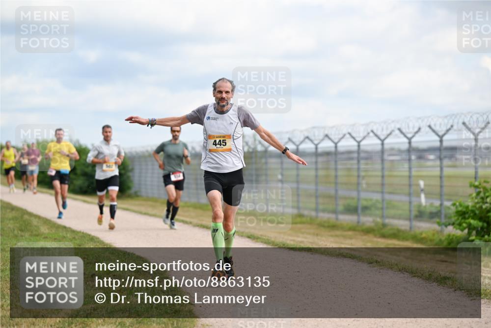 14.09.2025 - Airport Race Dr. Thomas Lammeyer http://msf.ph/oto/8863135 14.09.2025 12:02:38 Laufen 445 meine-sportfotos.de