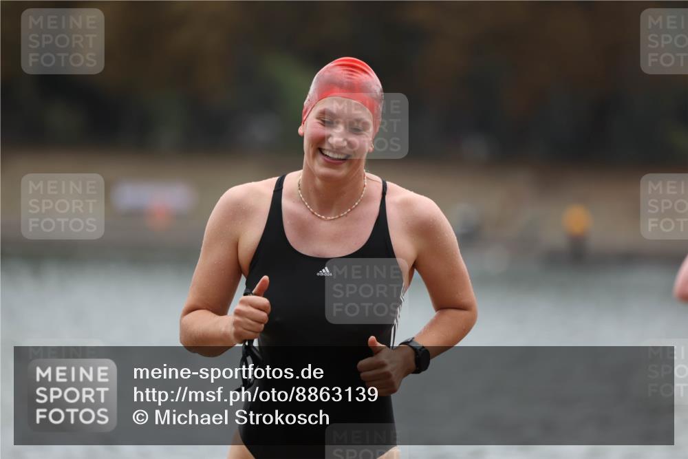14.09.2025 - Stadtparktriathlon Michael Strokosch http://msf.ph/oto/8863139 14.09.2025 10:14:24 Schwimmen 647, 650, 683, 698, 704, 720 meine-sportfotos.de