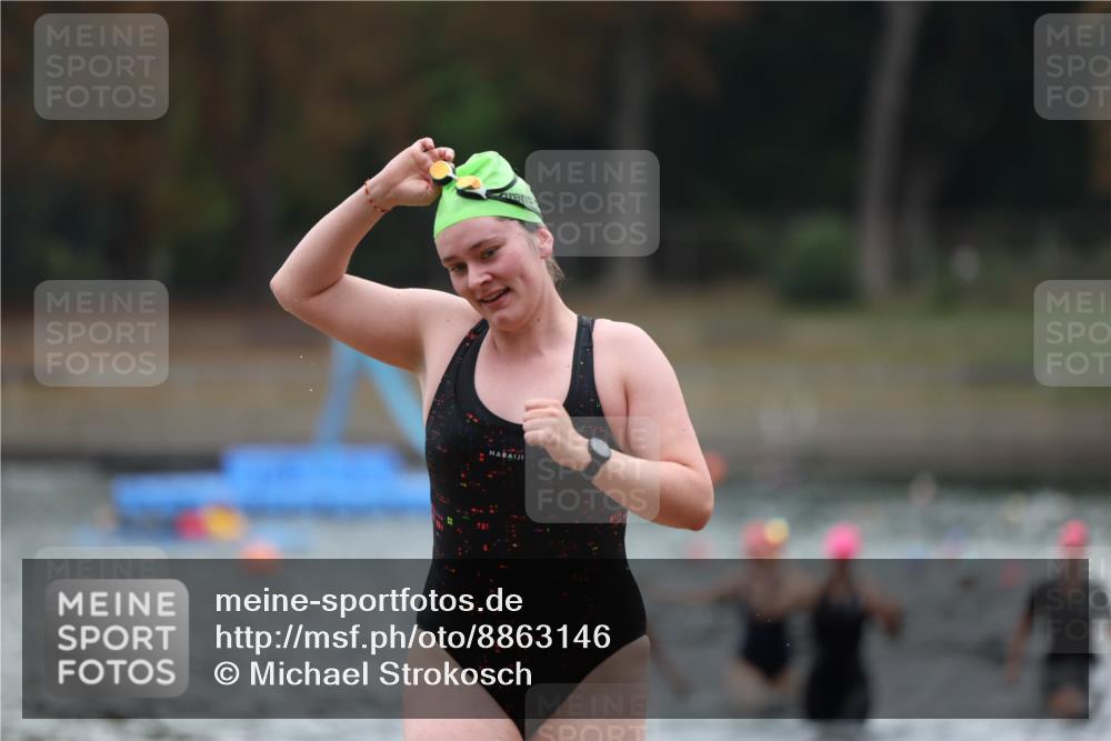 14.09.2025 - Stadtparktriathlon Michael Strokosch http://msf.ph/oto/8863146 14.09.2025 10:14:27 Schwimmen 650, 654, 698, 704, 710, 720 meine-sportfotos.de