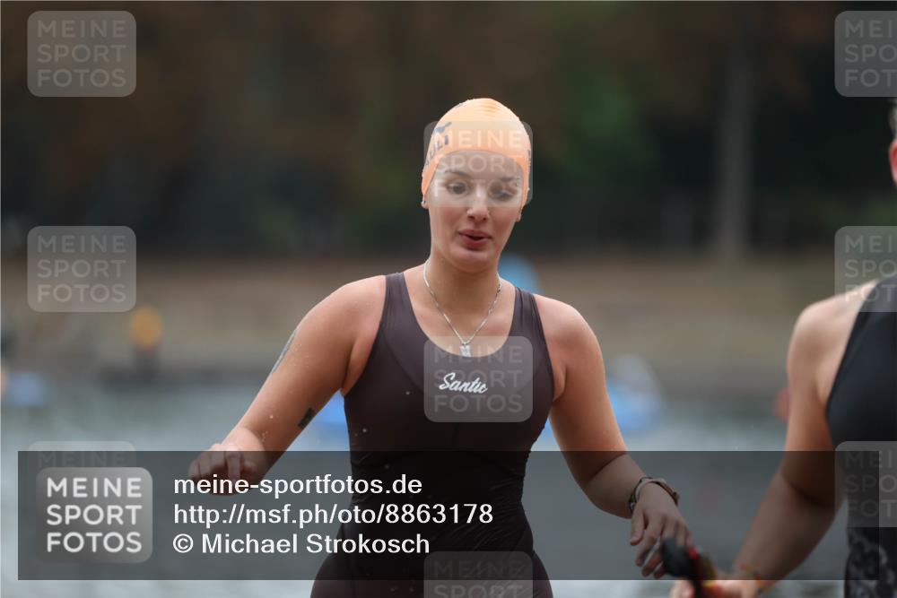 14.09.2025 - Stadtparktriathlon Michael Strokosch http://msf.ph/oto/8863178 14.09.2025 10:14:43 Schwimmen 645, 646, 663, 710 meine-sportfotos.de