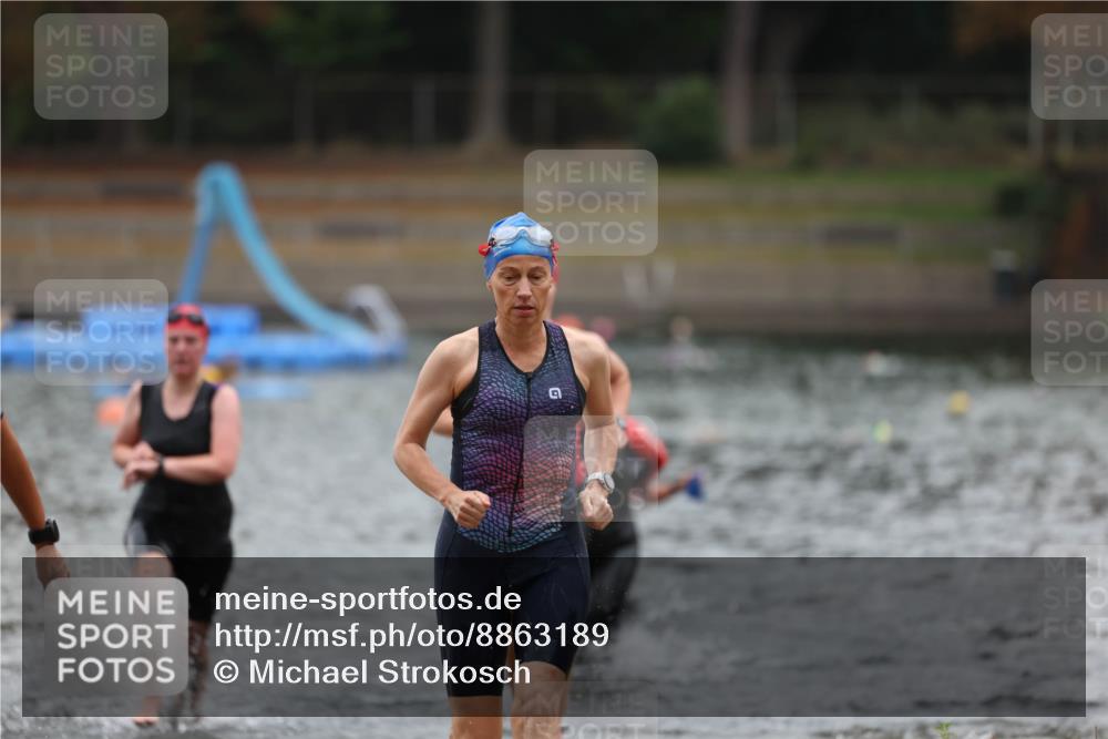 14.09.2025 - Stadtparktriathlon Michael Strokosch http://msf.ph/oto/8863189 14.09.2025 10:15:10 Schwimmen 621, 626, 636, 691, 699, 705 meine-sportfotos.de