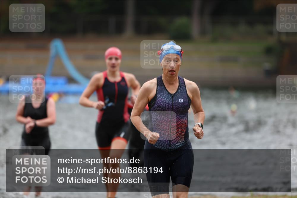 14.09.2025 - Stadtparktriathlon Michael Strokosch http://msf.ph/oto/8863194 14.09.2025 10:15:11 Schwimmen 621, 626, 636, 691, 699, 705 meine-sportfotos.de