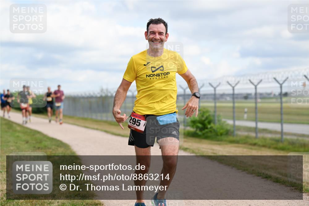 14.09.2025 - Airport Race Dr. Thomas Lammeyer http://msf.ph/oto/8863214 14.09.2025 12:02:46 Laufen 295 meine-sportfotos.de