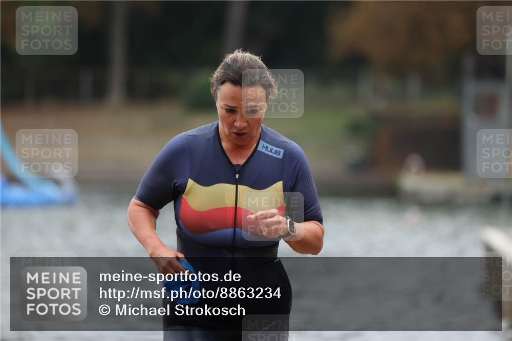 14.09.2025 - Stadtparktriathlon Michael Strokosch http://msf.ph/oto/8863234 14.09.2025 10:15:21 Schwimmen 636, 691 meine-sportfotos.de