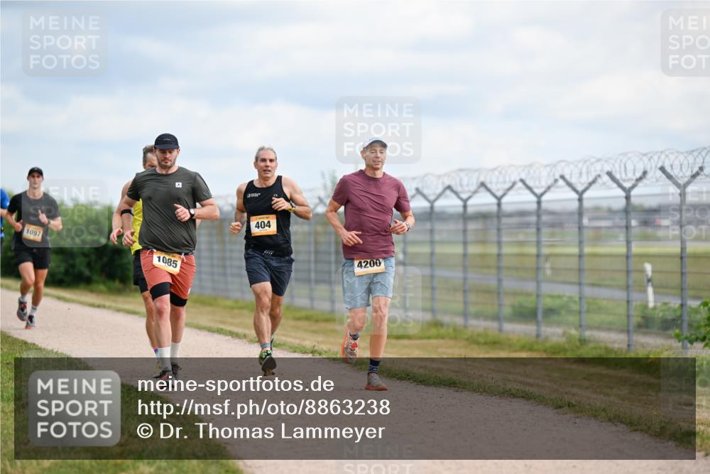 14.09.2025 - Airport Race Dr. Thomas Lammeyer http://msf.ph/oto/8863238 14.09.2025 12:02:49 Laufen 1097, 1085, 404, 4200 meine-sportfotos.de