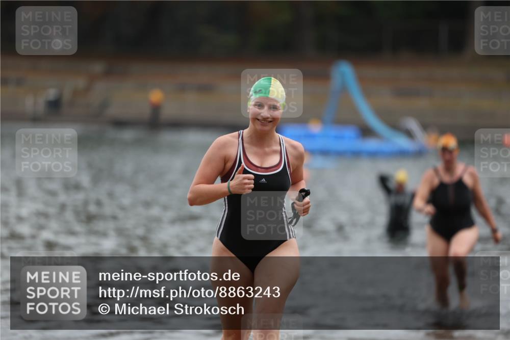 14.09.2025 - Stadtparktriathlon Michael Strokosch http://msf.ph/oto/8863243 14.09.2025 10:15:58 Schwimmen 631, 668 meine-sportfotos.de