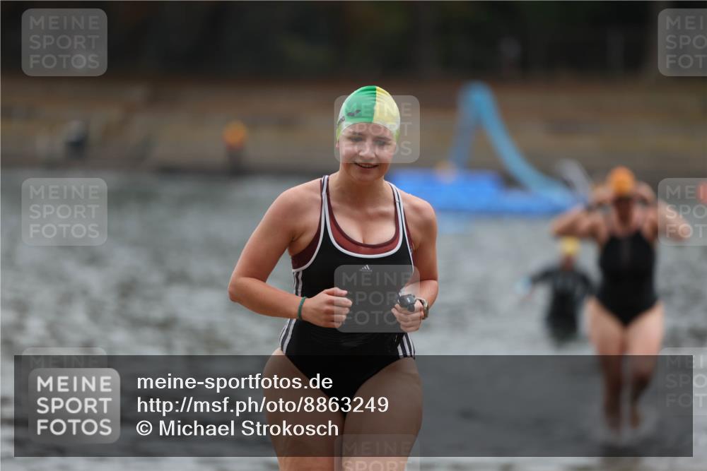 14.09.2025 - Stadtparktriathlon Michael Strokosch http://msf.ph/oto/8863249 14.09.2025 10:15:58 Schwimmen 631, 668 meine-sportfotos.de