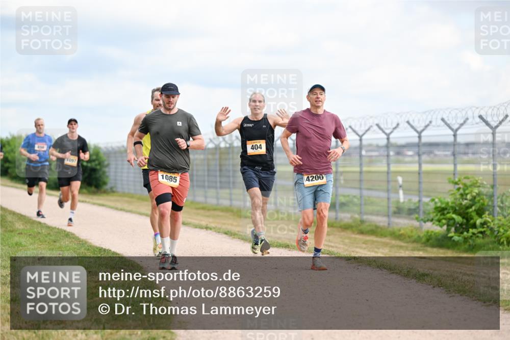14.09.2025 - Airport Race Dr. Thomas Lammeyer http://msf.ph/oto/8863259 14.09.2025 12:02:51 Laufen 1097, 1085, 404, 4200 meine-sportfotos.de