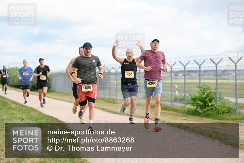 14.09.2025 - Airport Race Dr. Thomas Lammeyer http://msf.ph/oto/8863268 14.09.2025 12:02:51 Laufen 1097, 1085, 404, 4200 meine-sportfotos.de