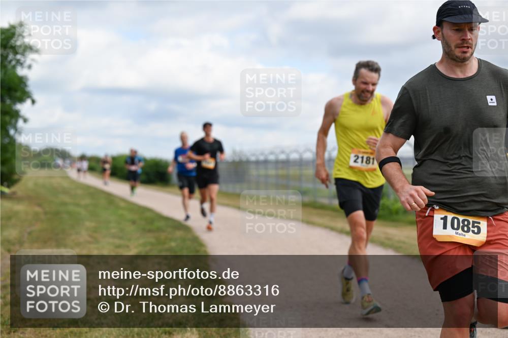 14.09.2025 - Airport Race Dr. Thomas Lammeyer http://msf.ph/oto/8863316 14.09.2025 12:02:54 Laufen 2181, 1085 meine-sportfotos.de