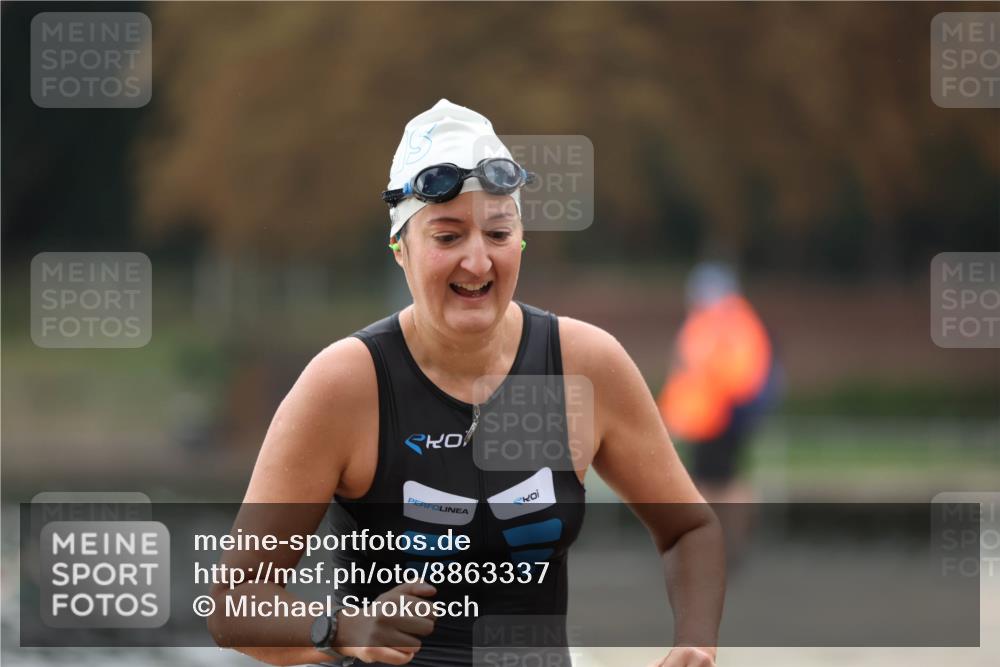 14.09.2025 - Stadtparktriathlon Michael Strokosch http://msf.ph/oto/8863337 14.09.2025 10:17:42 Schwimmen 643, 686 meine-sportfotos.de