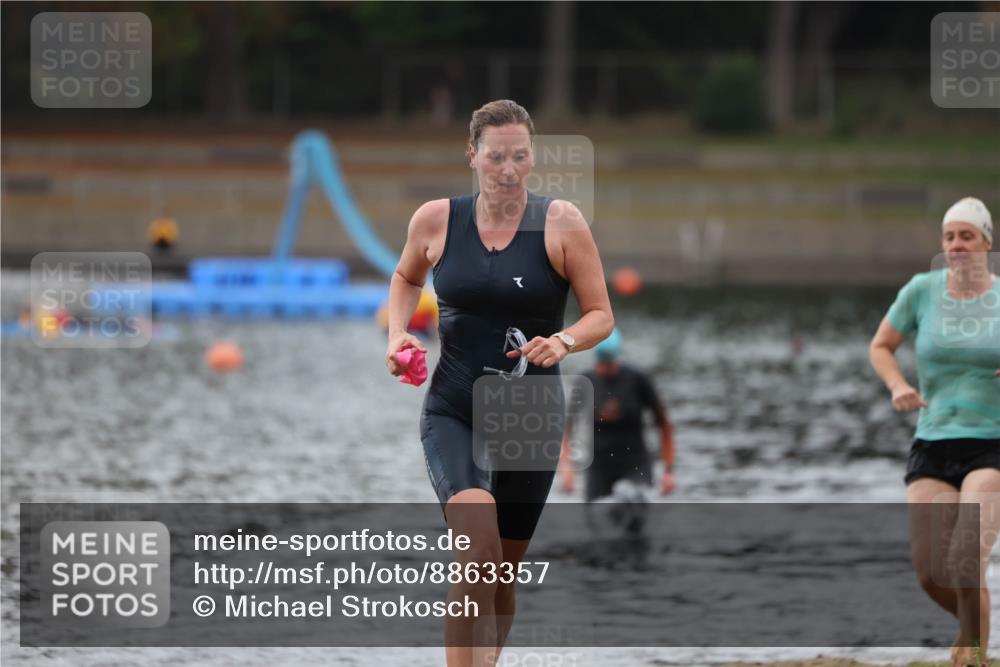 14.09.2025 - Stadtparktriathlon Michael Strokosch http://msf.ph/oto/8863357 14.09.2025 10:18:13 Schwimmen 638, 655, 678 meine-sportfotos.de