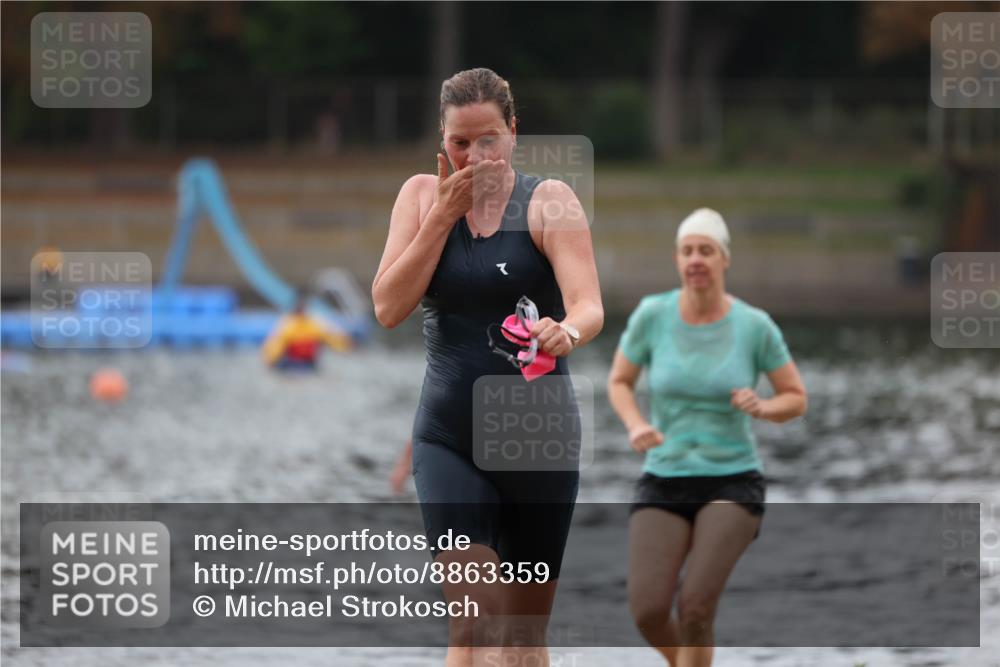 14.09.2025 - Stadtparktriathlon Michael Strokosch http://msf.ph/oto/8863359 14.09.2025 10:18:14 Schwimmen 638, 655, 678 meine-sportfotos.de