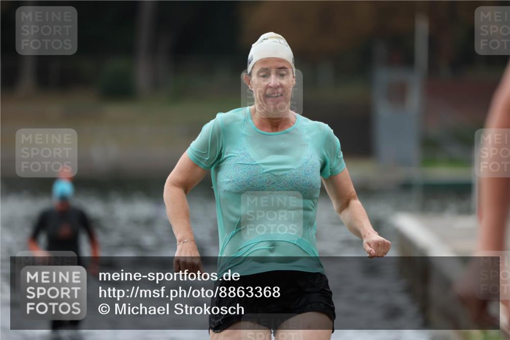 14.09.2025 - Stadtparktriathlon Michael Strokosch http://msf.ph/oto/8863368 14.09.2025 10:18:17 Schwimmen 638, 655, 678 meine-sportfotos.de