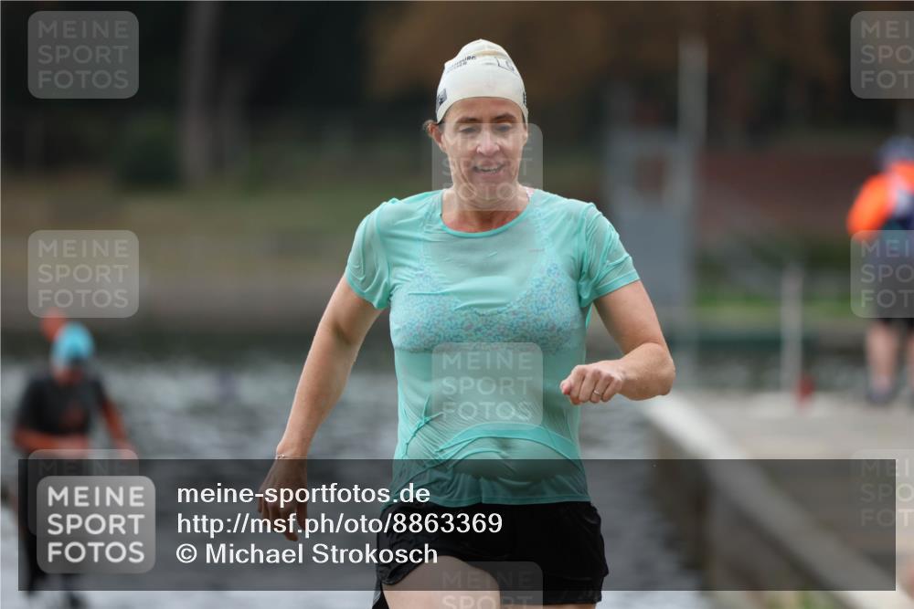 14.09.2025 - Stadtparktriathlon Michael Strokosch http://msf.ph/oto/8863369 14.09.2025 10:18:17 Schwimmen 638, 655, 678 meine-sportfotos.de