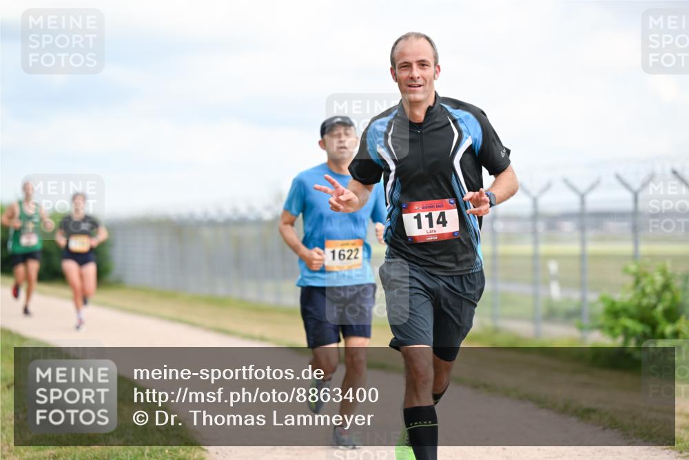 14.09.2025 - Airport Race Dr. Thomas Lammeyer http://msf.ph/oto/8863400 14.09.2025 12:03:01 Laufen 1622, 114 meine-sportfotos.de