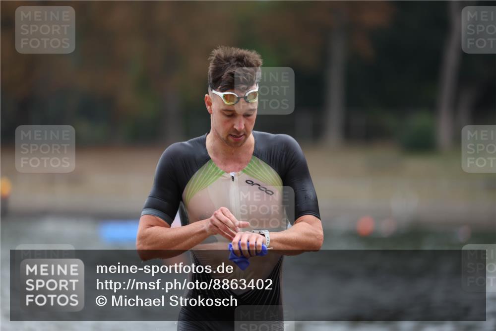 14.09.2025 - Stadtparktriathlon Michael Strokosch http://msf.ph/oto/8863402 14.09.2025 10:27:29 Schwimmen 763 meine-sportfotos.de