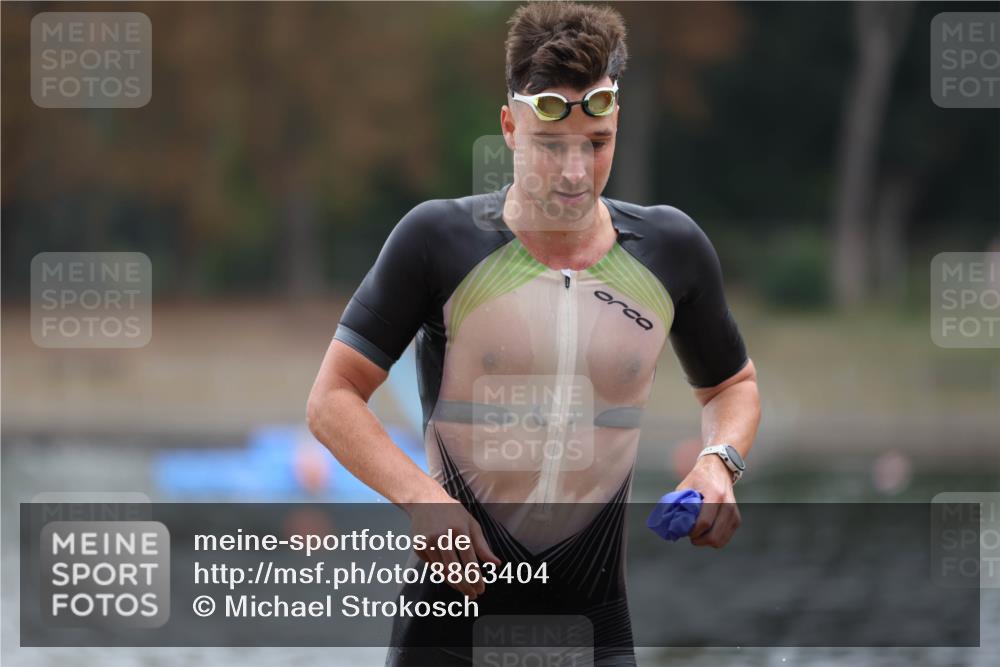 14.09.2025 - Stadtparktriathlon Michael Strokosch http://msf.ph/oto/8863404 14.09.2025 10:27:29 Schwimmen 763 meine-sportfotos.de