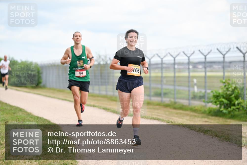14.09.2025 - Airport Race Dr. Thomas Lammeyer http://msf.ph/oto/8863453 14.09.2025 12:03:05 Laufen 44, 166 meine-sportfotos.de