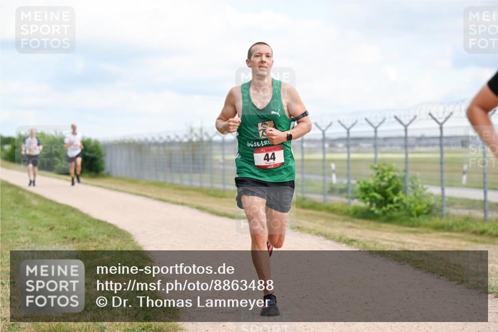14.09.2025 - Airport Race Dr. Thomas Lammeyer http://msf.ph/oto/8863488 14.09.2025 12:03:07 Laufen 44 meine-sportfotos.de