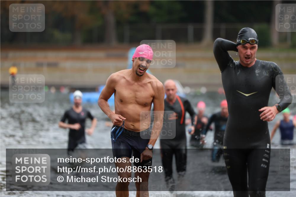 14.09.2025 - Stadtparktriathlon Michael Strokosch http://msf.ph/oto/8863518 14.09.2025 10:30:25 Schwimmen 752, 761, 769, 777, 798 meine-sportfotos.de