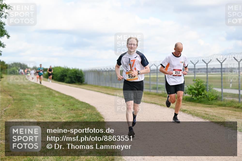 14.09.2025 - Airport Race Dr. Thomas Lammeyer http://msf.ph/oto/8863551 14.09.2025 12:03:16 Laufen 55, 252 meine-sportfotos.de