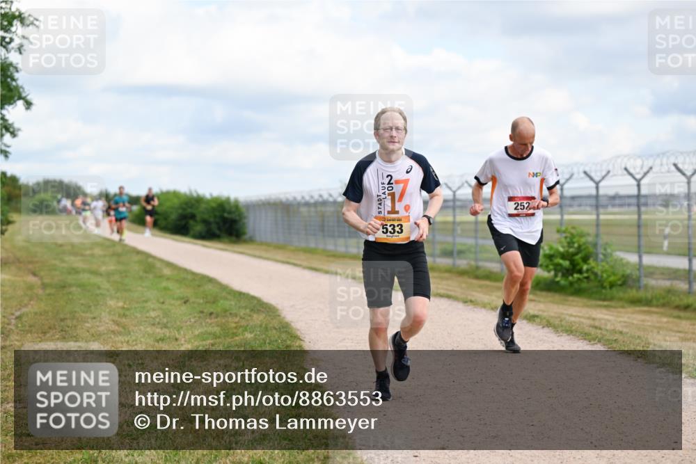 14.09.2025 - Airport Race Dr. Thomas Lammeyer http://msf.ph/oto/8863553 14.09.2025 12:03:16 Laufen 252, 533 meine-sportfotos.de