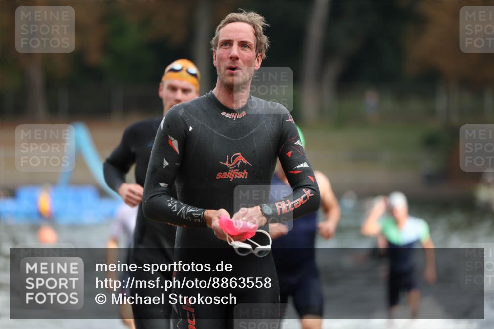 14.09.2025 - Stadtparktriathlon Michael Strokosch http://msf.ph/oto/8863558 14.09.2025 10:30:39 Schwimmen 727, 730, 743, 767, 769, 770, 817 meine-sportfotos.de