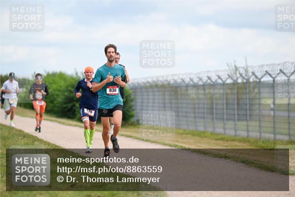14.09.2025 - Airport Race Dr. Thomas Lammeyer http://msf.ph/oto/8863559 14.09.2025 12:03:24 Laufen 94, 836 meine-sportfotos.de