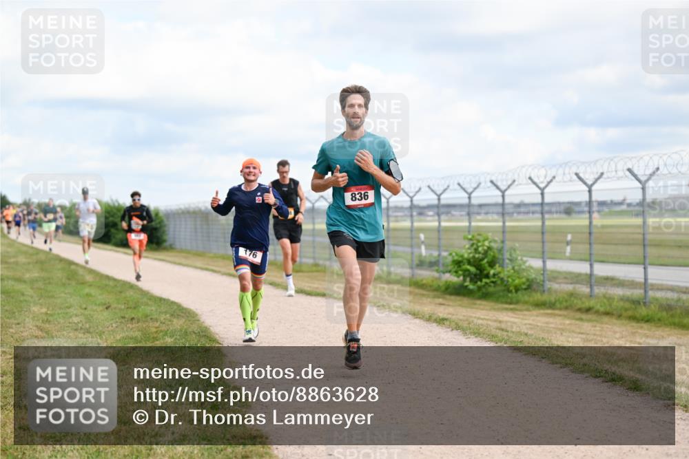 14.09.2025 - Airport Race Dr. Thomas Lammeyer http://msf.ph/oto/8863628 14.09.2025 12:03:29 Laufen 176, 836 meine-sportfotos.de