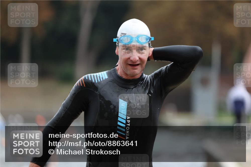 14.09.2025 - Stadtparktriathlon Michael Strokosch http://msf.ph/oto/8863641 14.09.2025 10:31:50 Schwimmen 737, 804, 811 meine-sportfotos.de