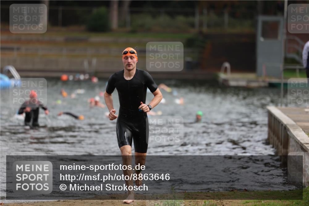 14.09.2025 - Stadtparktriathlon Michael Strokosch http://msf.ph/oto/8863646 14.09.2025 10:31:57 Schwimmen 737 meine-sportfotos.de