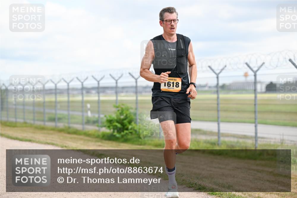 14.09.2025 - Airport Race Dr. Thomas Lammeyer http://msf.ph/oto/8863674 14.09.2025 12:03:33 Laufen 1618 meine-sportfotos.de