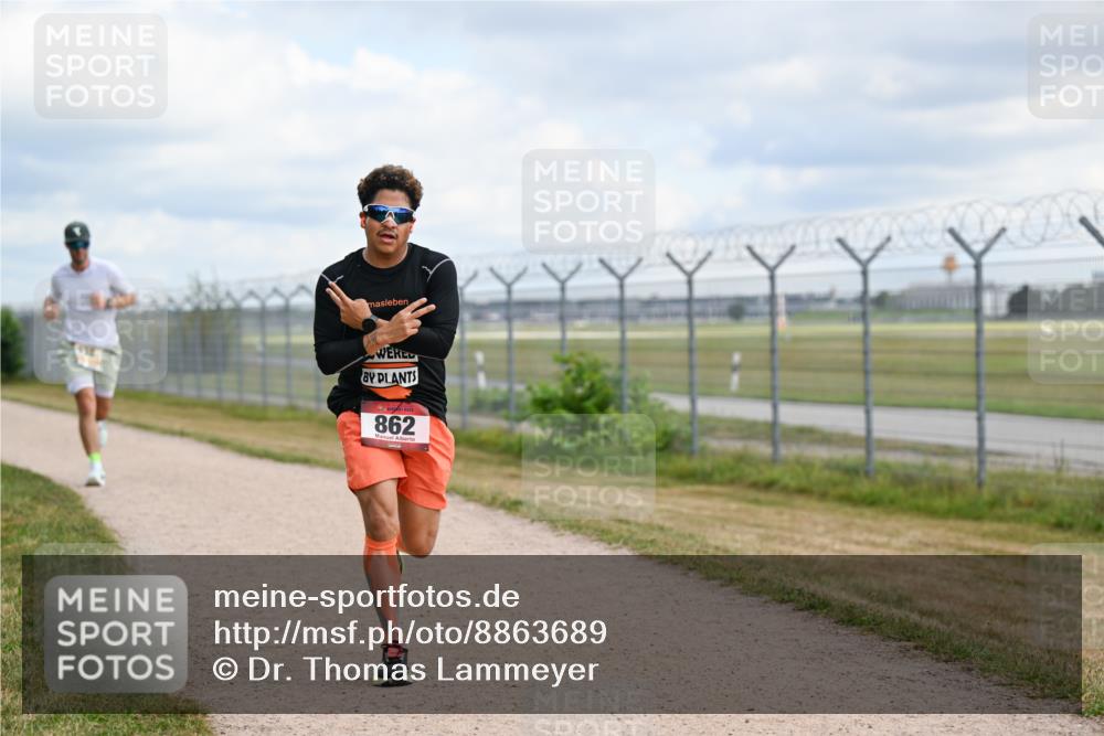 14.09.2025 - Airport Race Dr. Thomas Lammeyer http://msf.ph/oto/8863689 14.09.2025 12:03:34 Laufen 438, 862 meine-sportfotos.de