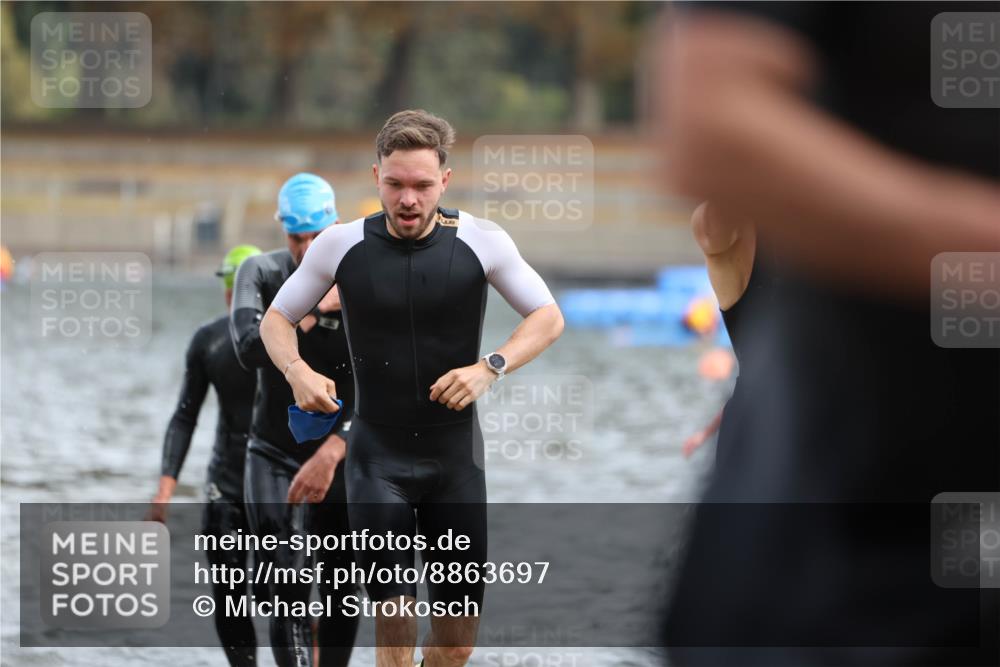 14.09.2025 - Stadtparktriathlon Michael Strokosch http://msf.ph/oto/8863697 14.09.2025 10:32:24 Schwimmen 732, 748, 753, 758, 759, 780, 782, 785, 796, 799, 800 meine-sportfotos.de