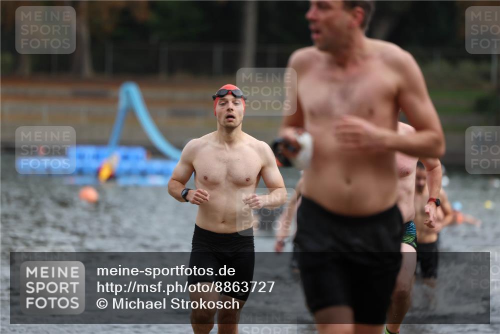 14.09.2025 - Stadtparktriathlon Michael Strokosch http://msf.ph/oto/8863727 14.09.2025 10:32:37 Schwimmen 723, 740, 762, 781, 801, 815, 816 meine-sportfotos.de