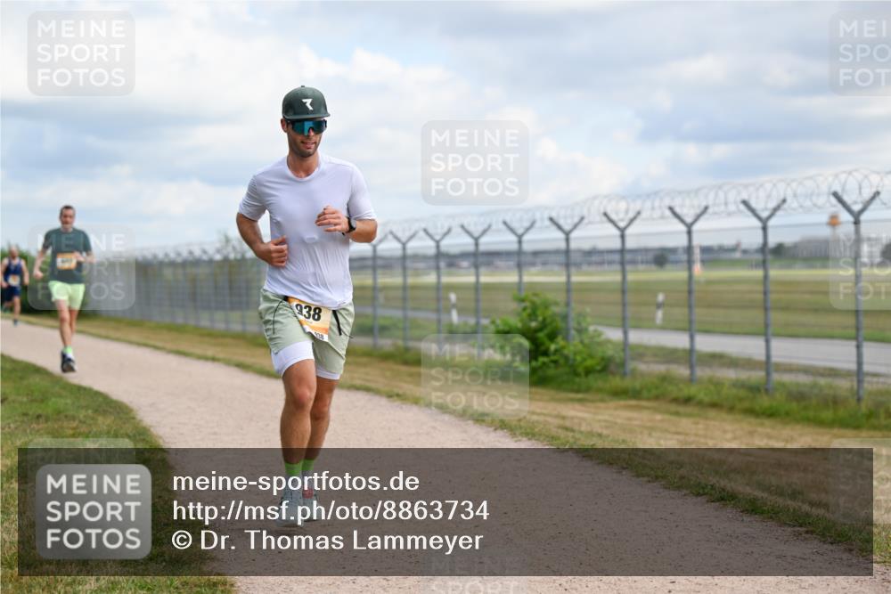 14.09.2025 - Airport Race Dr. Thomas Lammeyer http://msf.ph/oto/8863734 14.09.2025 12:03:37 Laufen 938, 938 meine-sportfotos.de