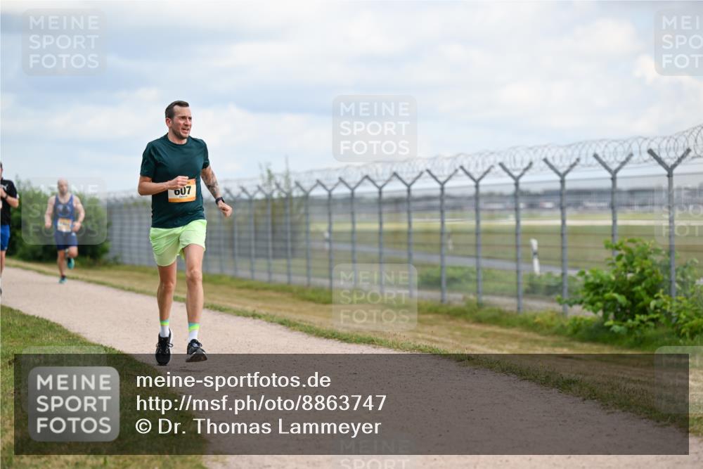 14.09.2025 - Airport Race Dr. Thomas Lammeyer http://msf.ph/oto/8863747 14.09.2025 12:03:39 Laufen 607 meine-sportfotos.de